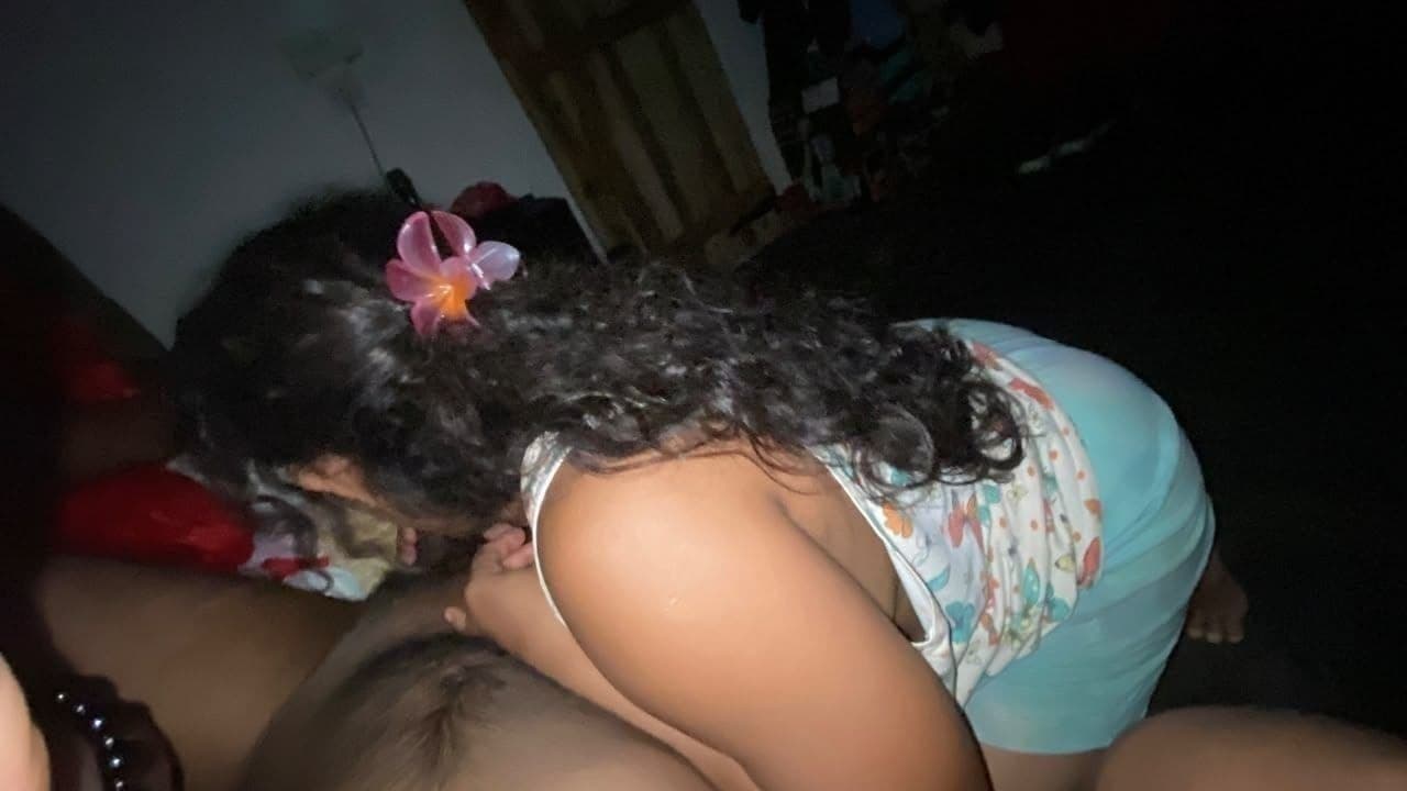 රහසින් බලන ගිම්හානිගේ අලුත් ෆොටෝස්